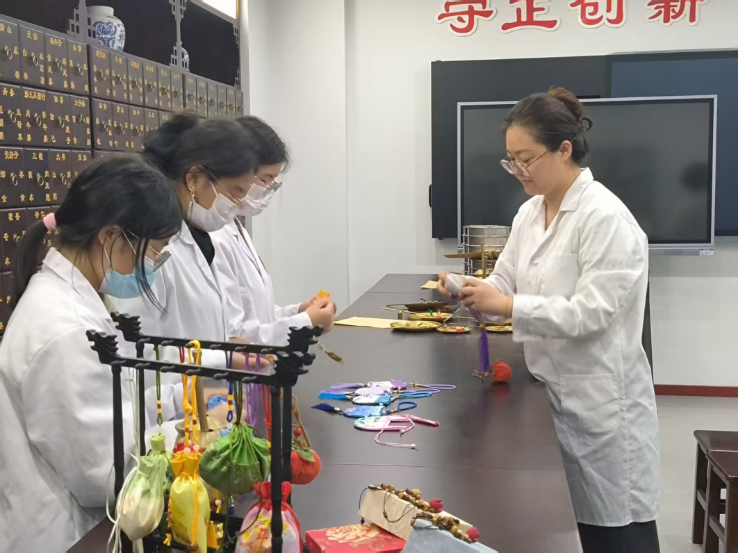 深耕职教实践，传承中医药文脉——yl6809永利集团职...